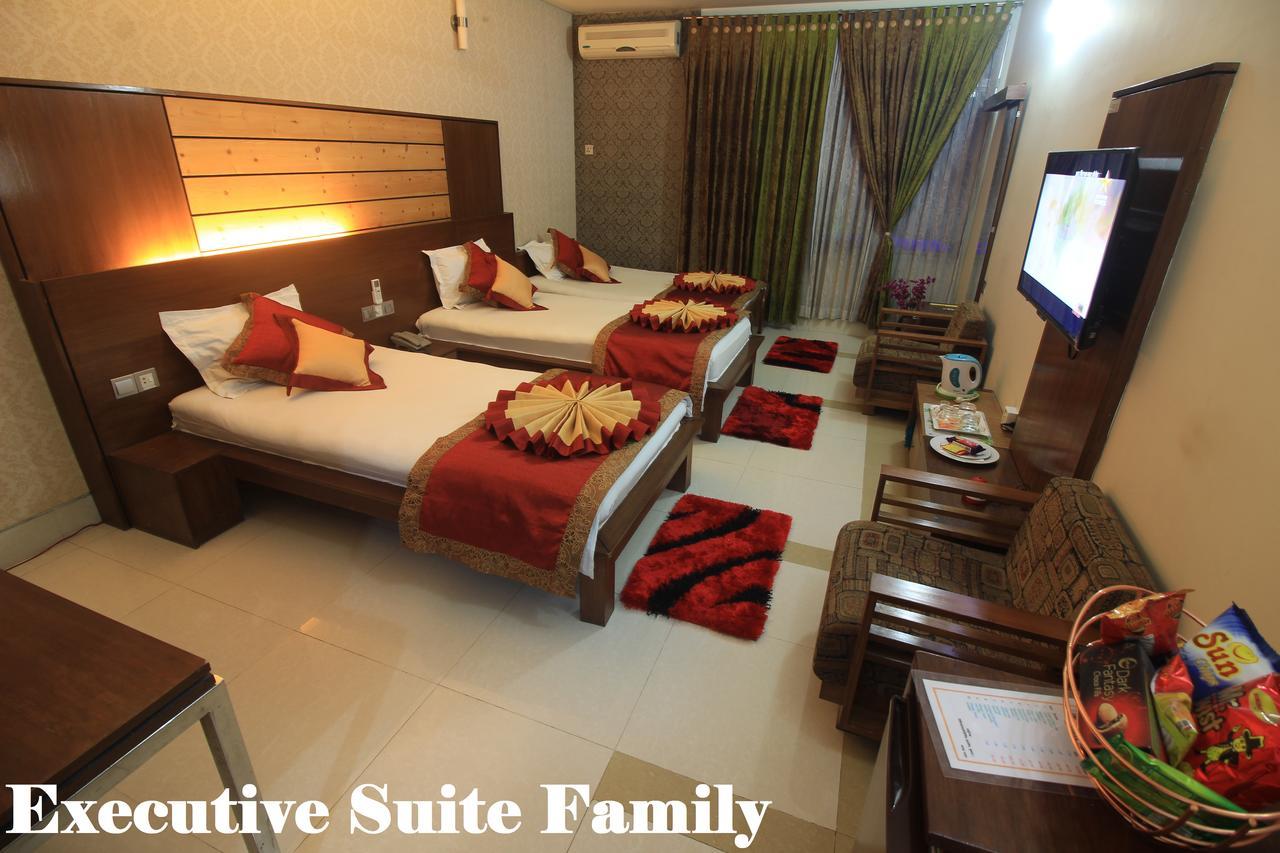 Tiger Garden Int Hotel Khulna Eksteriør billede