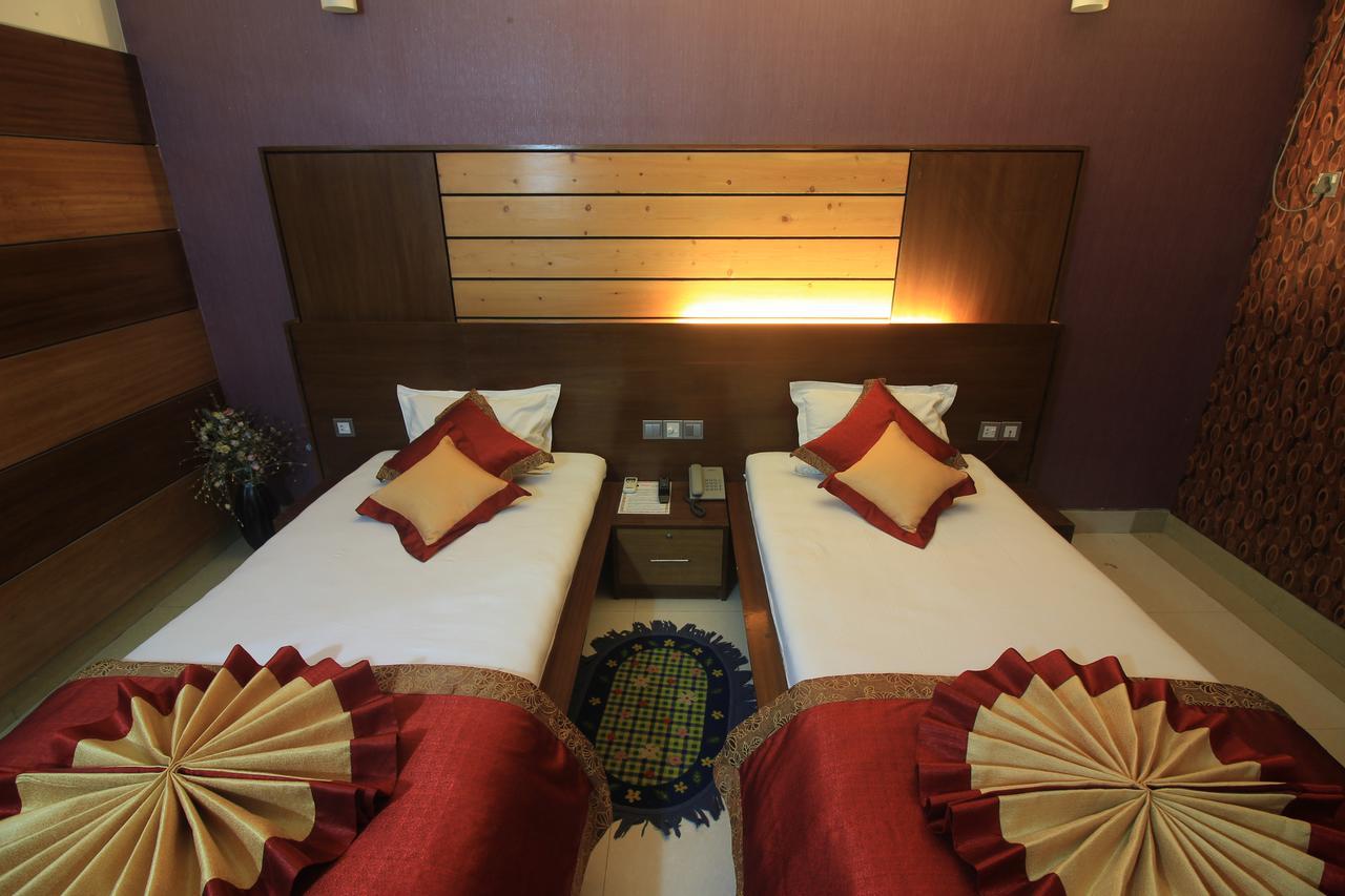 Tiger Garden Int Hotel Khulna Eksteriør billede