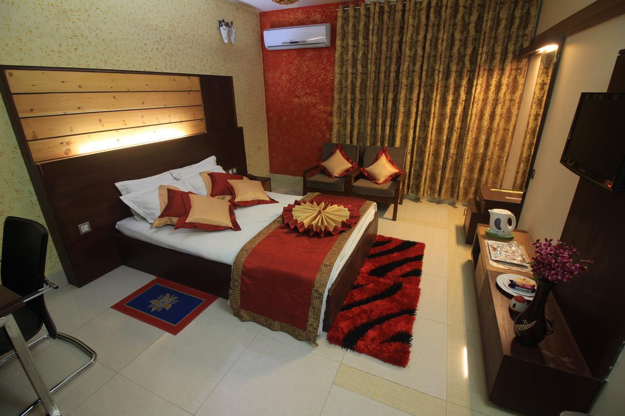 Tiger Garden Int Hotel Khulna Eksteriør billede