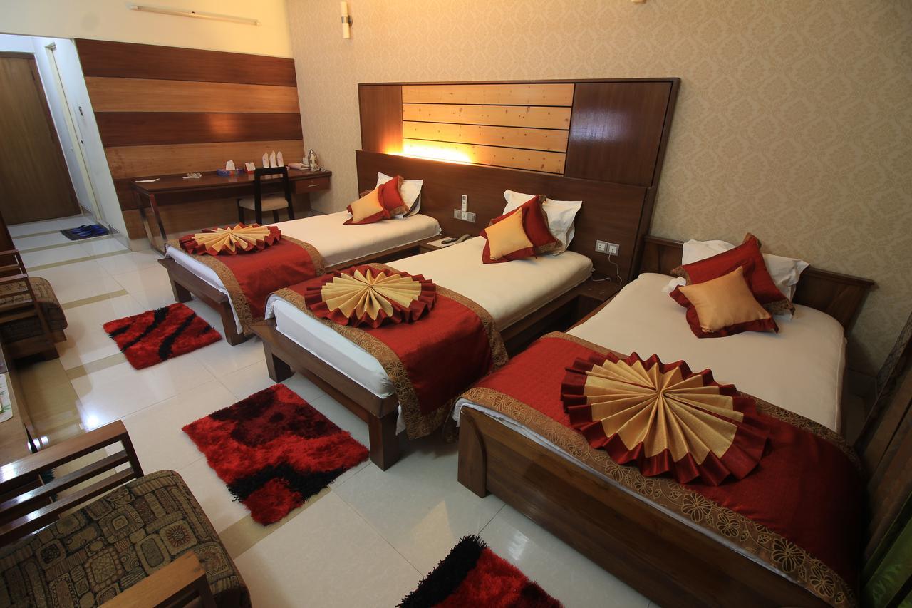 Tiger Garden Int Hotel Khulna Eksteriør billede