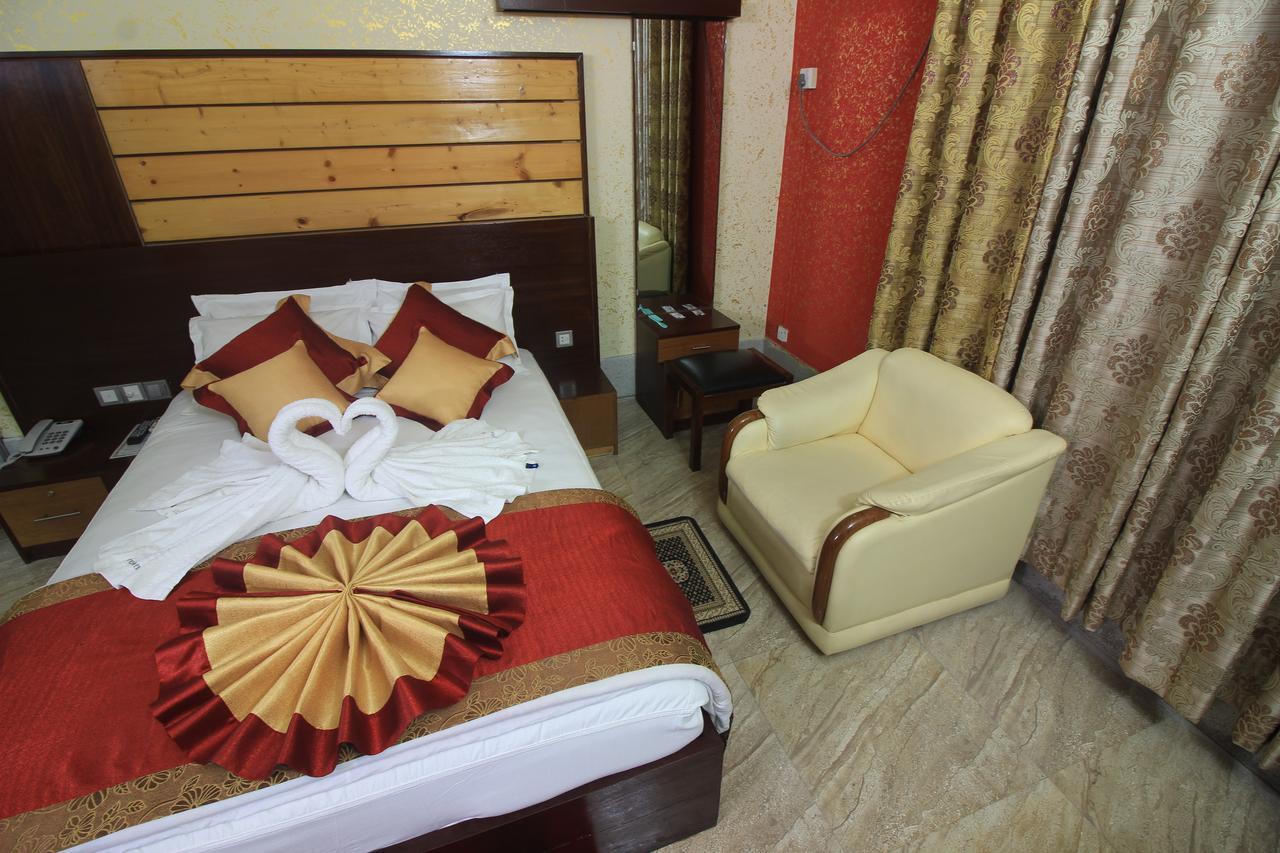 Tiger Garden Int Hotel Khulna Eksteriør billede