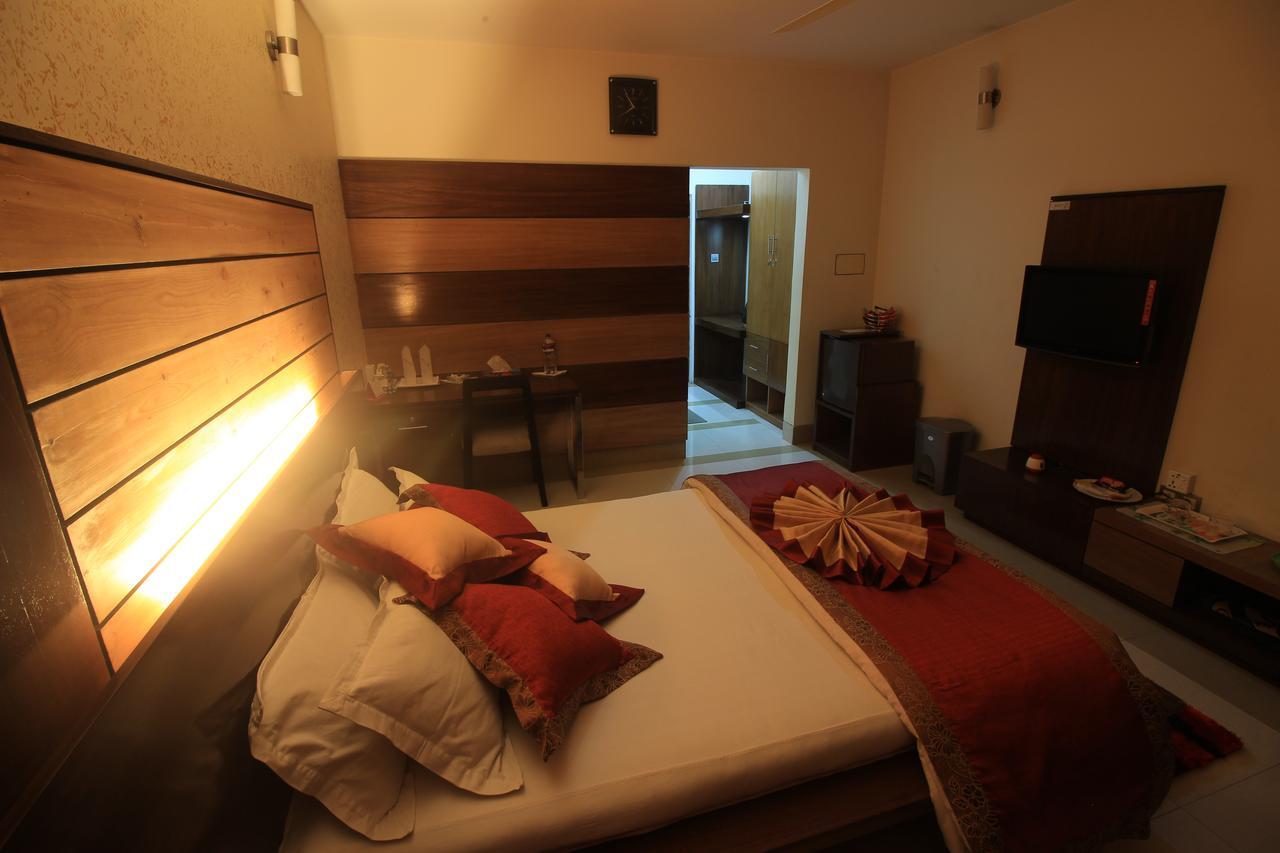 Tiger Garden Int Hotel Khulna Eksteriør billede